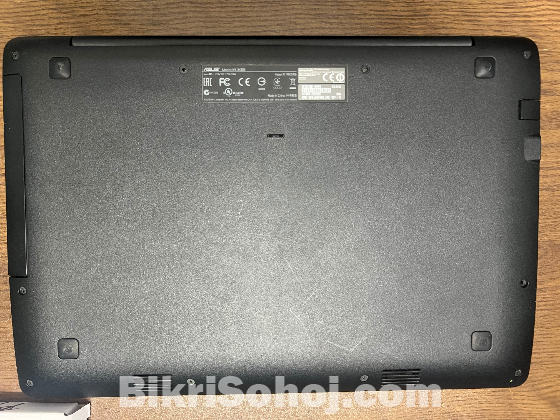 Asus Laptop , 8gb ram with ssd